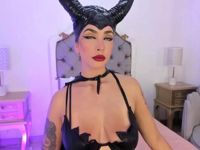Offline Alana-2916 on BongaCams