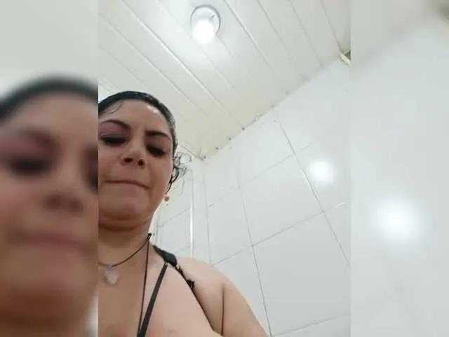 AlexaBrown12 on BongaCams