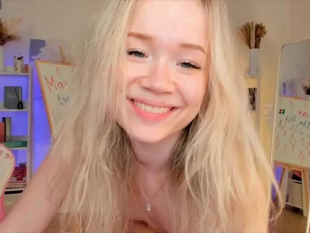 Offline alicecutey on BongaCams