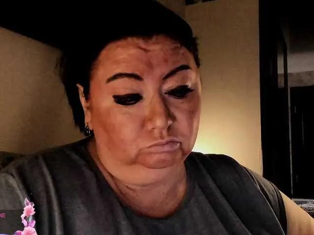 Freechat Alinahott1 on BongaCams