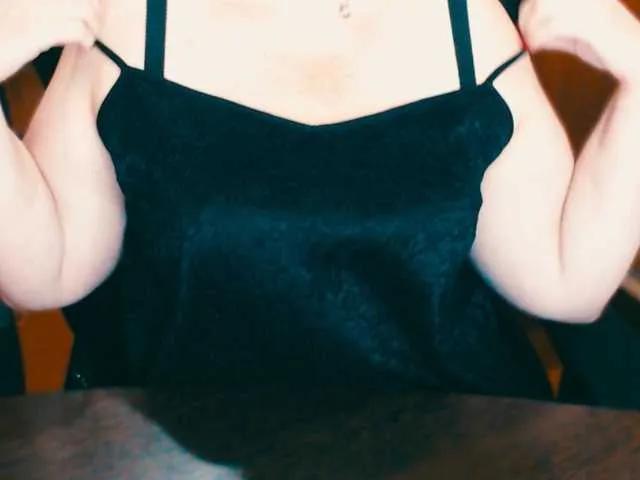 Alisa1917 on BongaCams