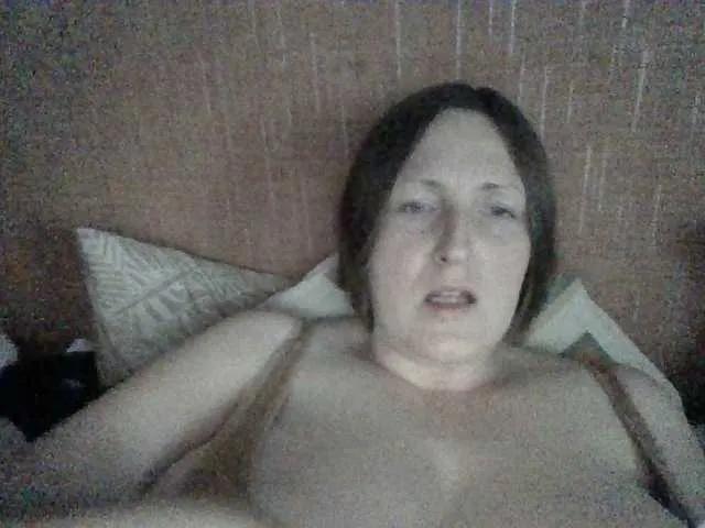 AllaSowinskaya — Freechat on BongaCams
