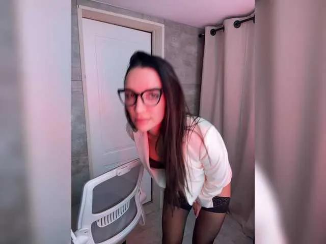 BongaCams Amarulla is Freechat Amarulla — Hello there to everybody! Come inside, don't be shy! I want to get to know you and treat you right, let me warm your heart, I am a sweet teaser, you will just love it