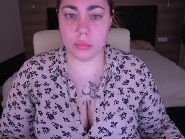 AmazonkaStarrr on BongaCams 
