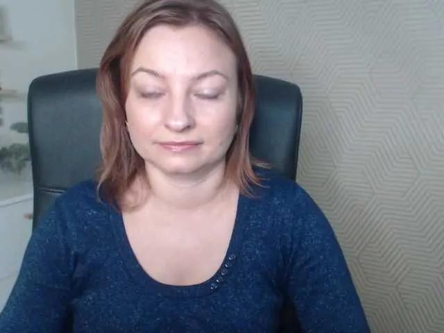 Offline angelaLove13 on BongaCams