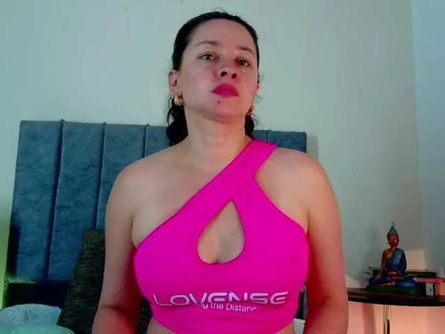 ArtesanaMK on BongaCams
