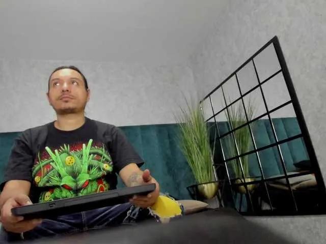 Baronrojo69 on BongaCams