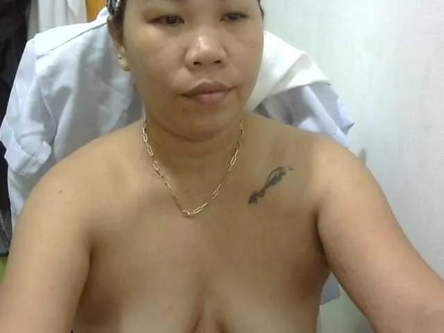 Bunnygreen — generous,kind, also talk about fantasies, dreams, have sense of humor and talking about our future, watching your cam in exclusive. I love you stealing me away for a block session and showing everyone I'm all yours and you're not sharing me!...