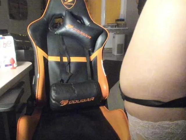 BongaCams CamDragonic24 is Freechat CamDragonic24 — I love sociable people with a good sense of humor
Smart men)