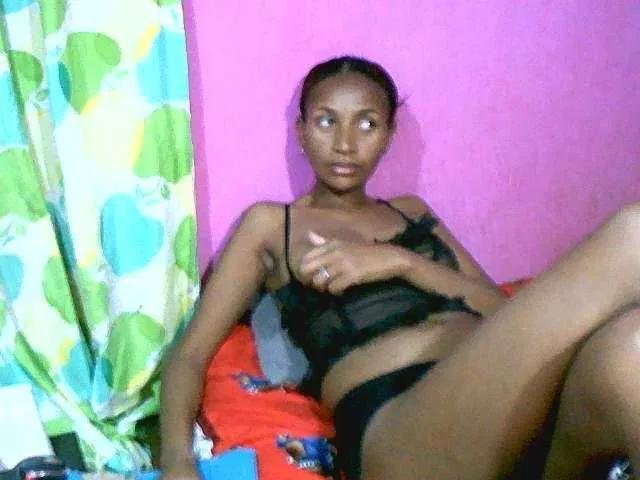 Chellah01 — Freechat on BongaCams