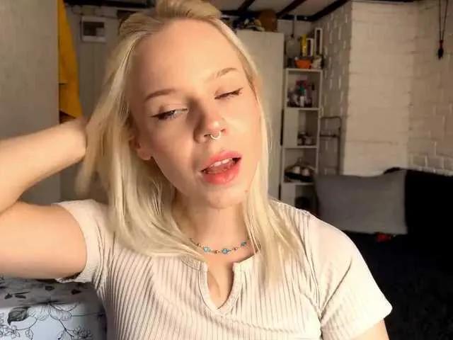 BongaCams ChelseaLascurain is Freechat ChelseaLascurain —  Slow sensual teasing
 Deep eye contact & good vibes
 Club rhythms & gentle moves
 Flirty talks that make her smile