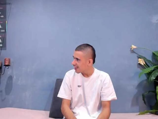 Offline cristal-antoni on BongaCams