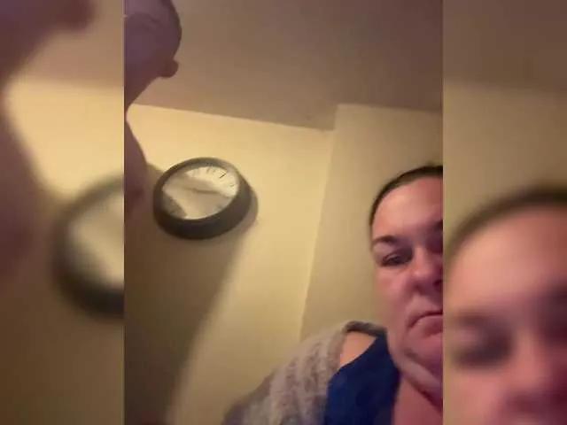 BongaCams Dannyamy13 is Freechat Dannyamy13 — Watching him jerk off and for him it's him watching me and playing anal