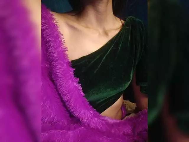 Offline Desire111 on BongaCams