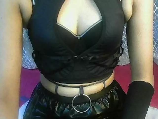 Offline Desire111 on BongaCams
