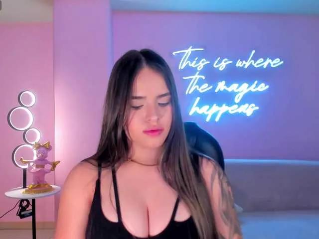 Freechat DonnaStonne on BongaCams