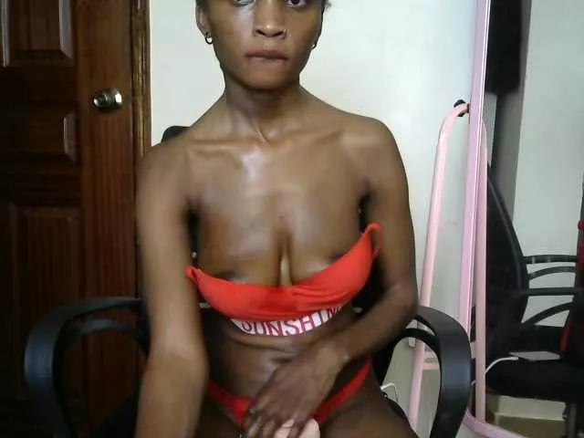 Freechat hippyshanice on BongaCams