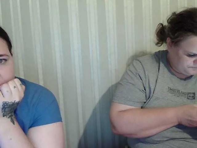 HollyXEva on BongaCams 