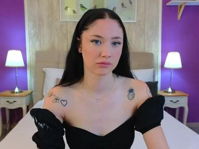 Offline Ivanna-Rose on BongaCams