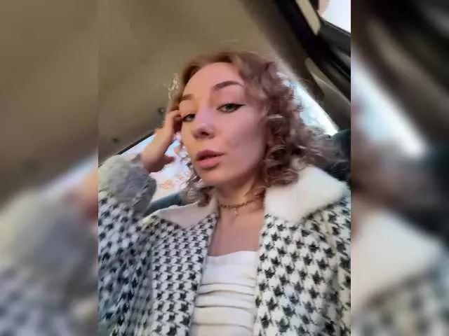 Offline Janchi- on BongaCams