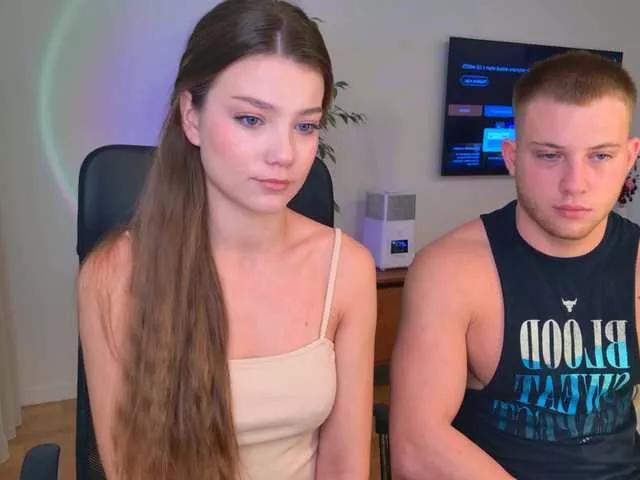 Freechat jony-jessica on BongaCams