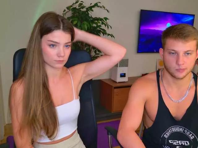 Freechat jony-jessica on BongaCams