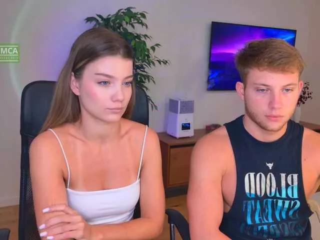 Freechat jony-jessica on BongaCams