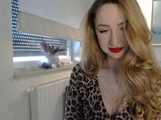 Offline JulietteGlow on BongaCams