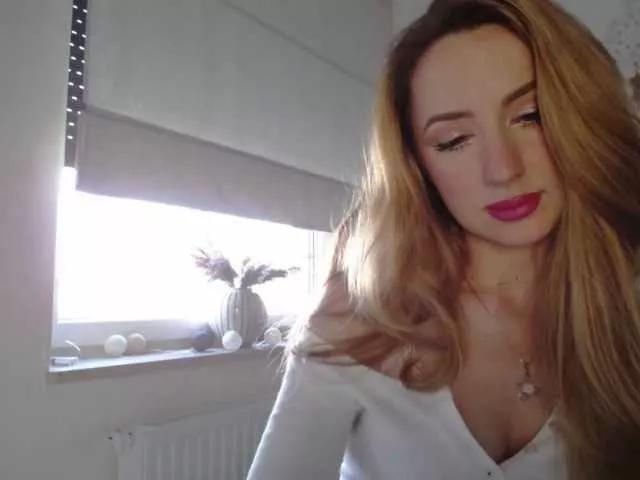 Offline JulietteGlow on BongaCams