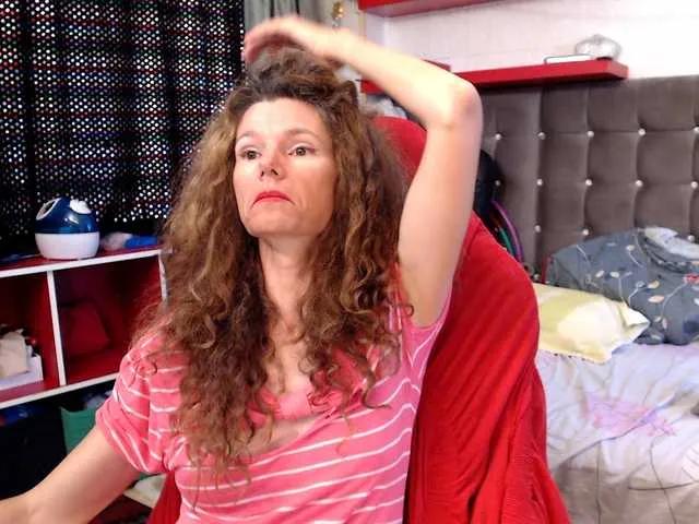 Offline kellysurfing on BongaCams
