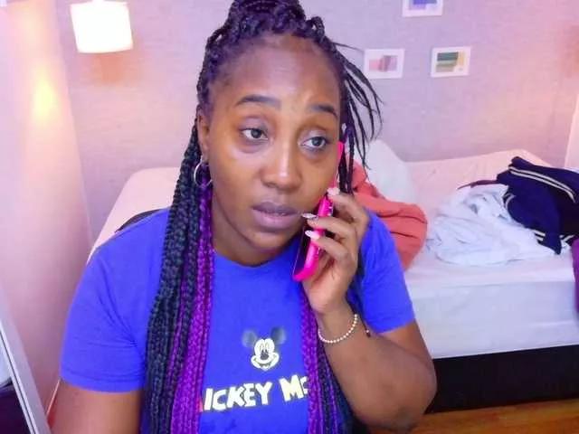 Offline kiara-evanss on BongaCams