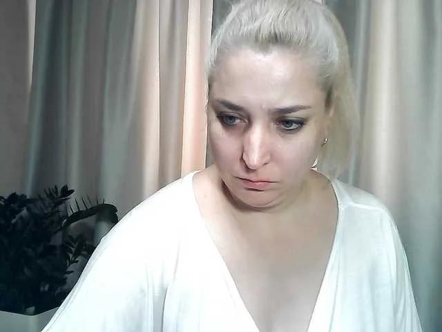 KickaIricka — I am turned on by smart, not greedy men who know what a woman wants.