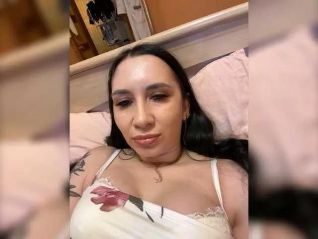Offline kiska-Eva on BongaCams