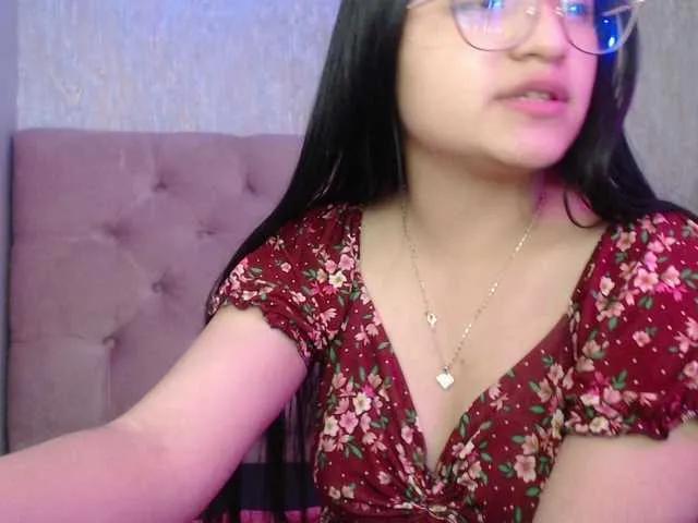 laurenelove — It warms me a lot to dominate me, I like to satisfy others, to make me come to shake