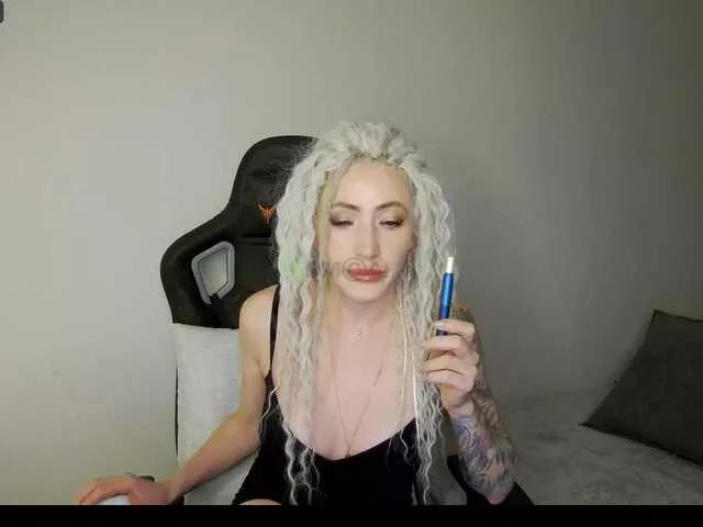 Freechat LediIce on BongaCams