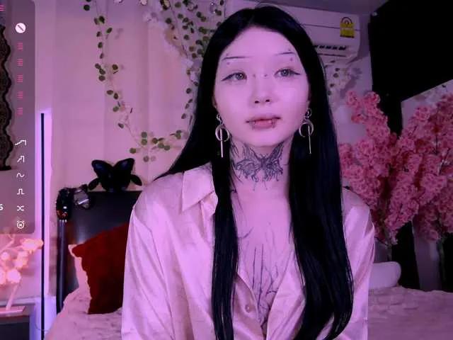 BongaCams Leinbone is Freechat Leinbone — Big Money