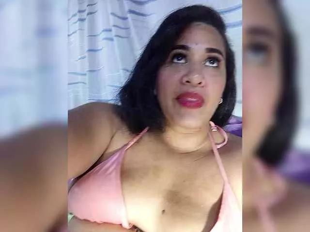 Freechat Letty33 on BongaCams
