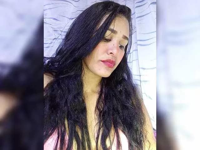 Freechat Letty33 on BongaCams
