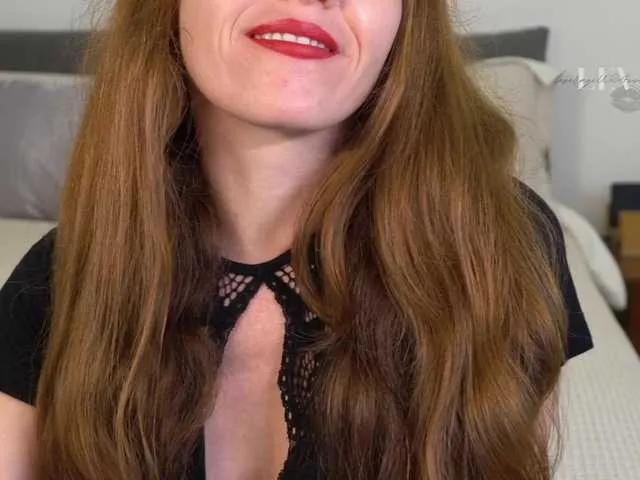 levurassets — Good conversation, teasing my Lovense toy with your tips, private time together, you and me.
Men who know what they want.