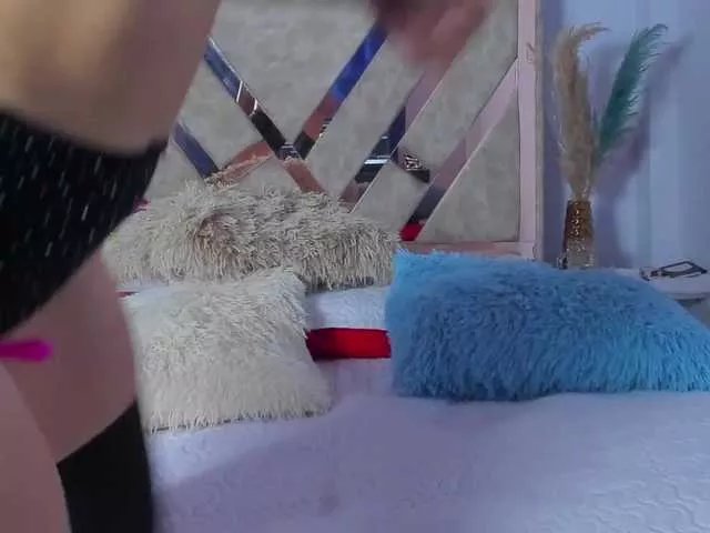 Freechat LiaaGenner on BongaCams