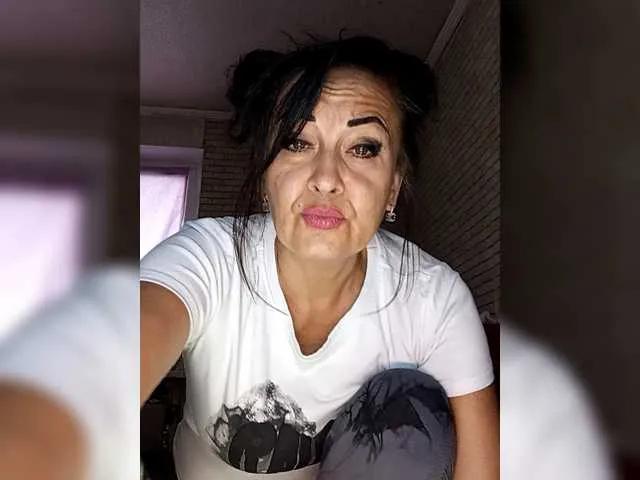 Lina-a-13 — Freechat on BongaCams