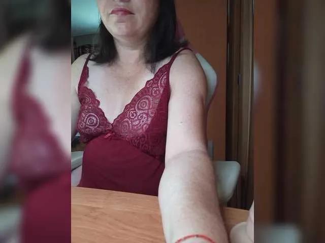 Lola18111 on BongaCams 