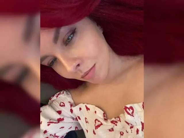 lova-mars — I like to feel special, vibrations inside me, excite and seduce, smart and gallant men with a sense of humor and tact.