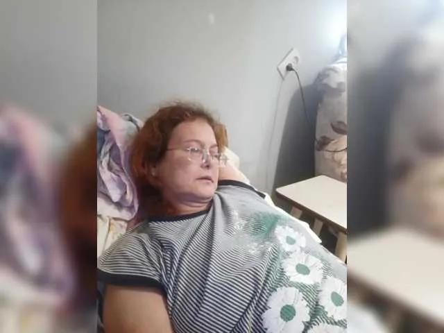 Offline Madam-oss on BongaCams