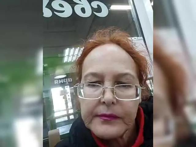 Offline Madam-oss on BongaCams