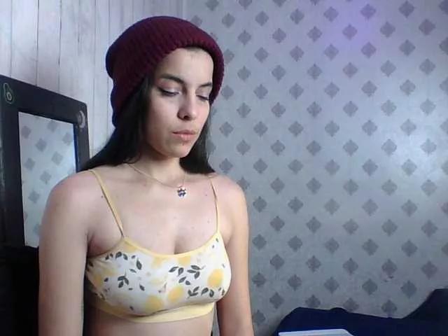 Offline MaryannG on BongaCams