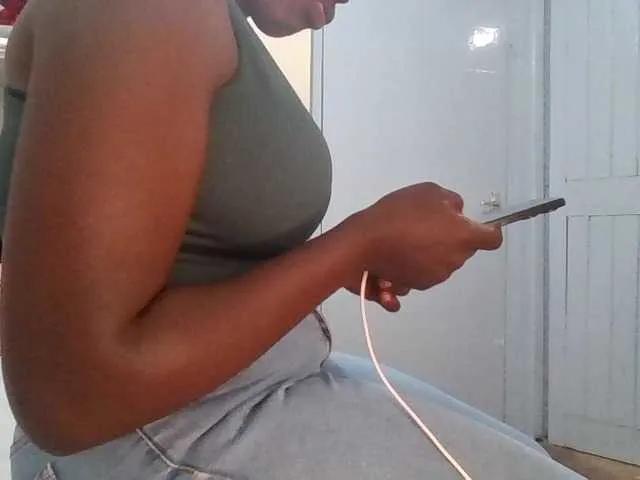 Matinah on BongaCams