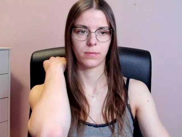 Freechat MegiKiss on BongaCams