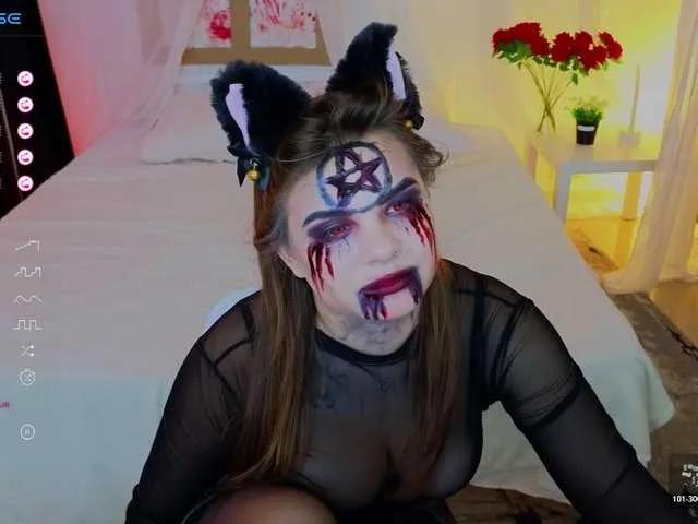 Freechat miamoonn on BongaCams