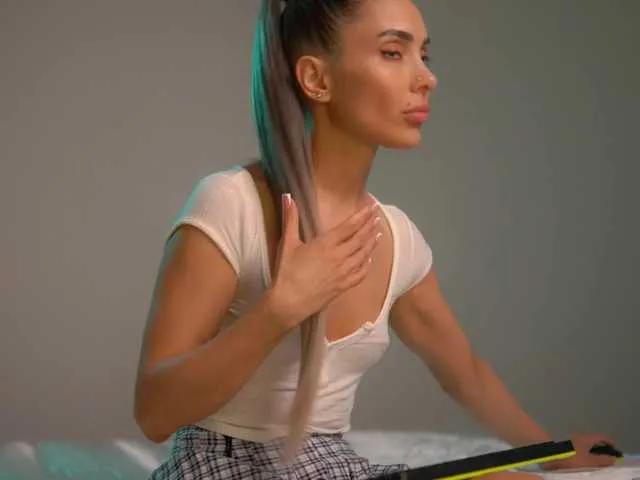 Freechat MilaMayy on BongaCams